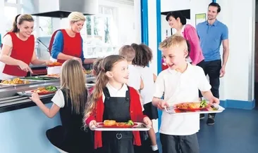 Tüm okullara ücretsiz öğle yemeği