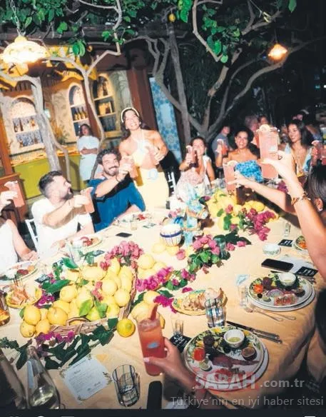 Fenomen Sibil Çetinkaya’nın reklam tatili pahalıya patladı! Gizli alkol reklamına 550 bin TL ceza!