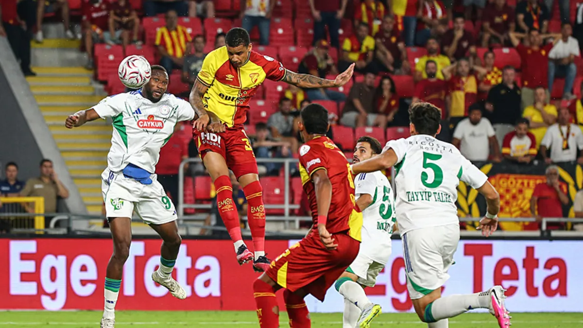 Göztepe ve Çaykur Rizespor 4 gollü maçta berabere kaldı