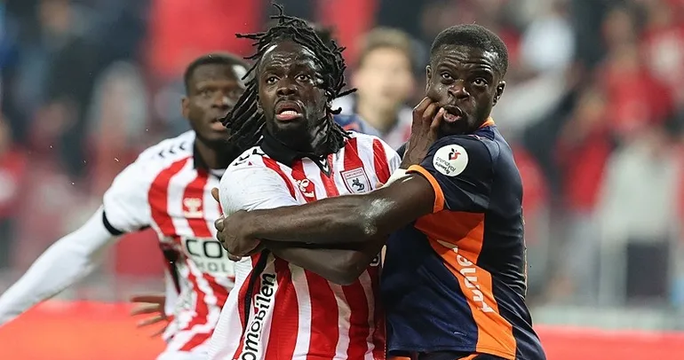 Başakşehir ikinci devrede kazandı