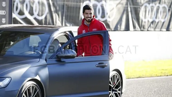 Barcelona'ya araba dağıttılar! Arda hangi modeli seçti?