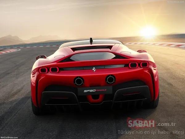 Ferrari SF90 Stradale sonunda tanıtıldı! İlklere imza atan Ferrari SF90 Stradale neler sunuyor? İşte özellikleri...