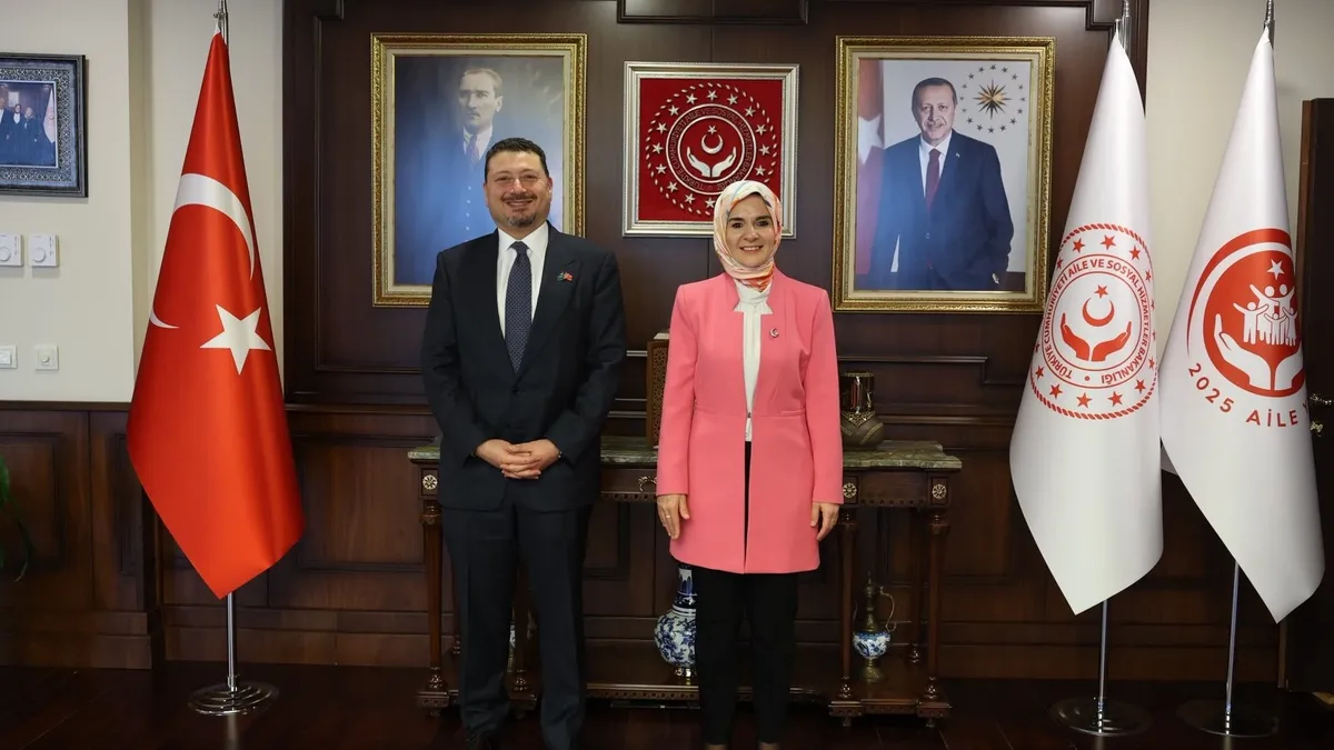 Bakan Göktaş, Suudi Arabistan’ın Ankara Büyükelçisi Abualnasr ile görüştü Bakan Göktaş, Suudi Arabistan’ın Ankara Büyükelçisi Abualnasr ile görüştü