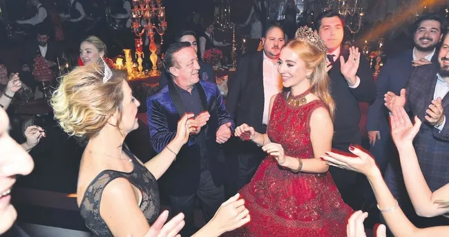 Ağaoğlu kınayı bastı