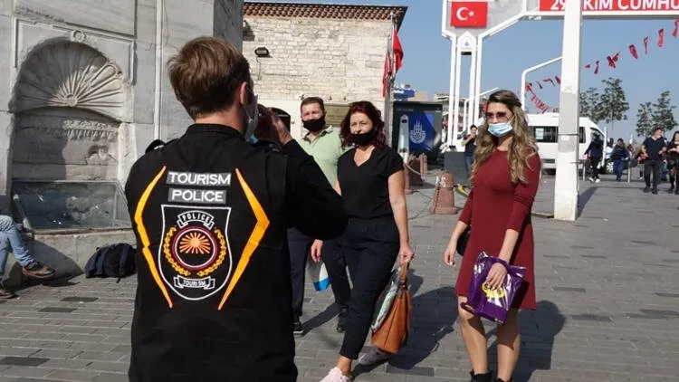 Bakan Koca'dan yeni uyarı! İstanbul'daysanız ayrılmayın! İşte yeni kısıtlamalar