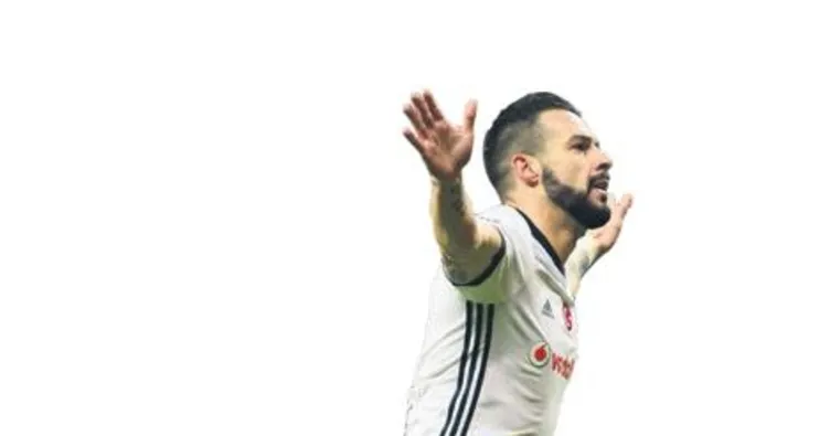 Negredo bugün kampa katılıyor