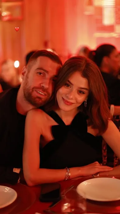 İlayda Alişan ve sevgilisi Oğulcan Engin aşka geldi! Romantik pozları görenleri kıskandırdı