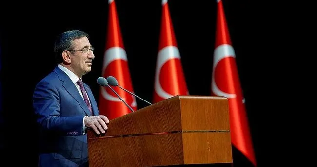 Cumhurbaşkanı Yardımcısı Cevdet Yılmaz’dan, İsveç’teki provokasyona tepki Cumhurbaşkanı Yardımcısı Cevdet Yılmaz’dan, İsveç’teki provokasyona tepki