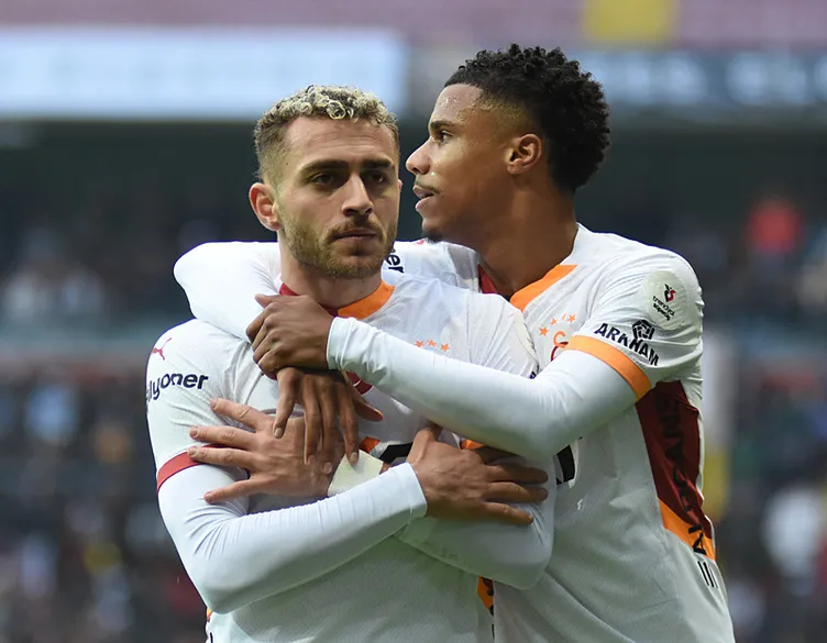 Son dakika Galatasaray haberi: Galatasaray yıldız oyuncunun biletini kesti! Okan Buruk o isim için onay verdi...