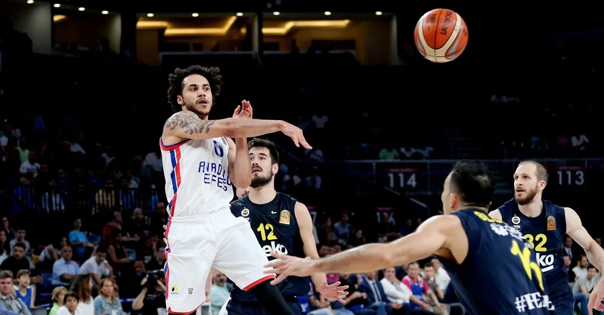 Anadolu Efes Fenerbahce Beko Yu Uzatmada Gecti Seriyi Esitledi Spor Haberleri