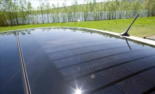 Solar Tavanlı Toyota Prius