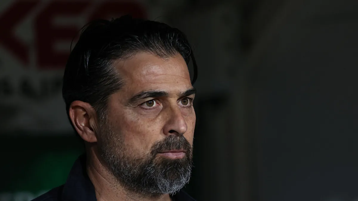 İlhan Palut, Muleka’nın fedakarlığını açıkladı! İlhan Palut, Muleka’nın fedakarlığını açıkladı!