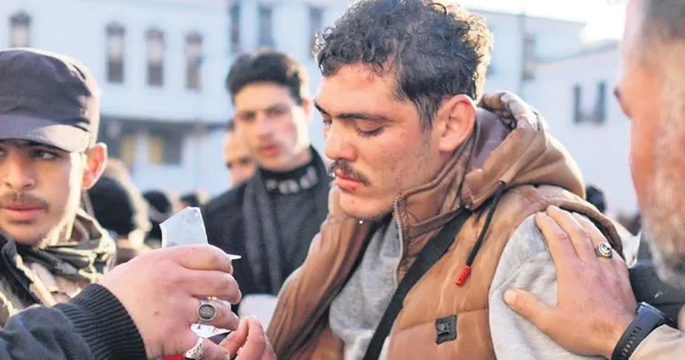 Emevi Camii’nde izdiham: 4 ölü