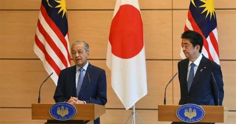 Malezya borçlarını ödemek için Japonya`dan kredi istedi