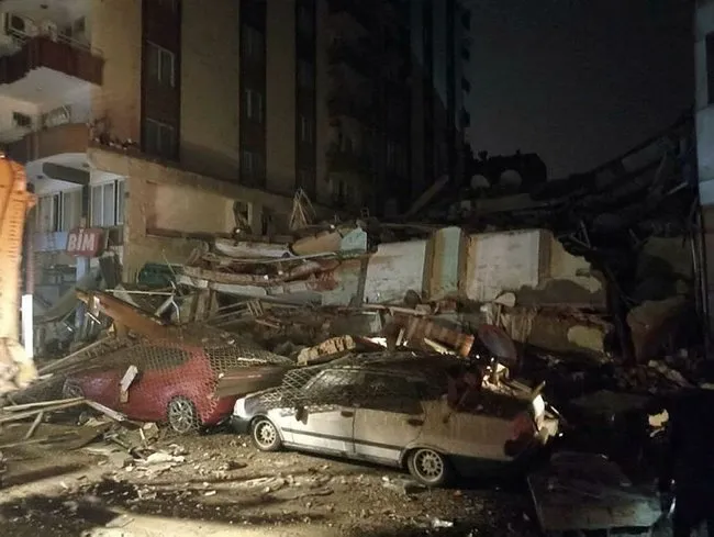 Kahramanmaraş’ta şiddetli deprem! Deprem mi oldu, nerede ve kaç şiddetinde? AFAD ve Kandilli son depremler listesi güncel!