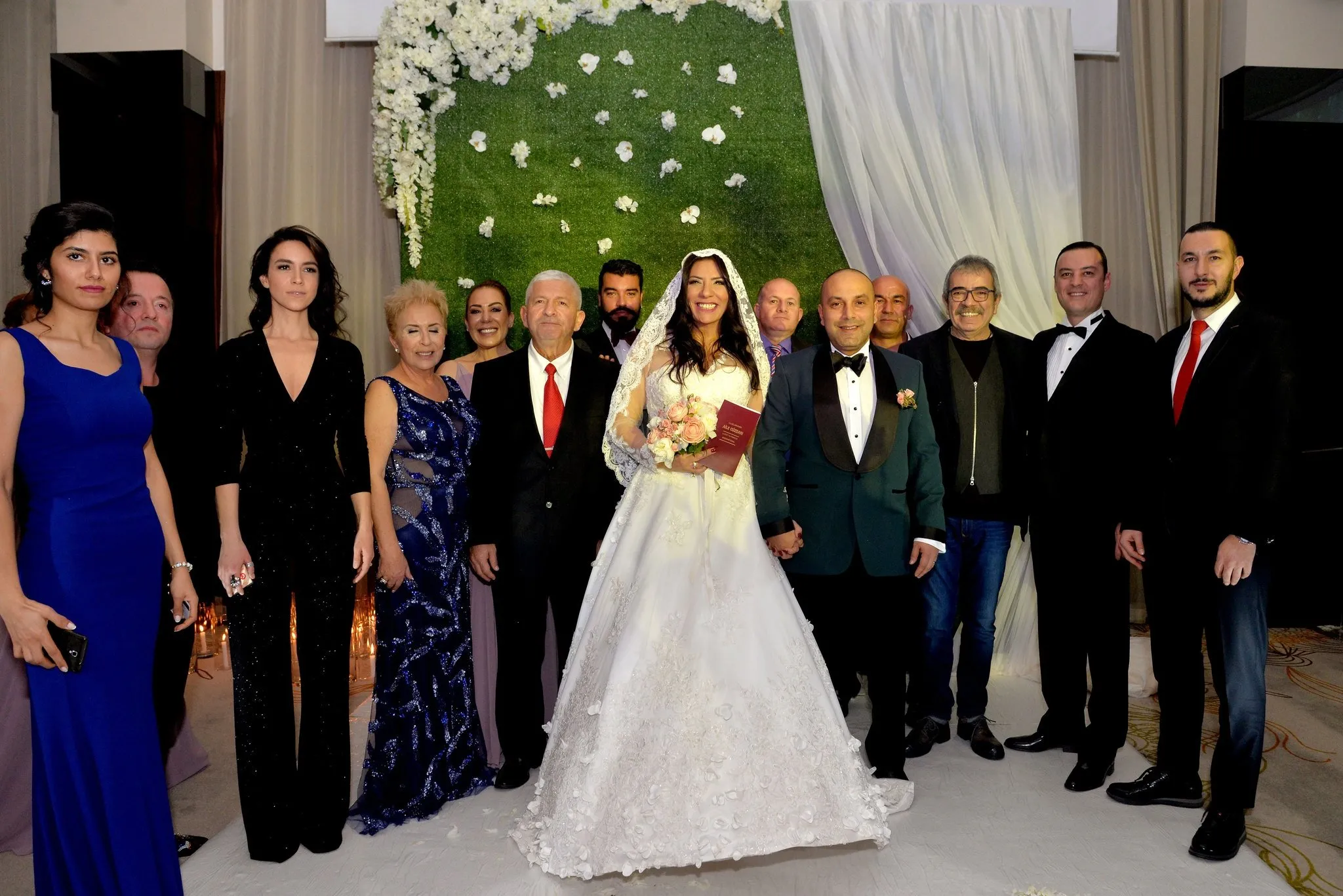 Isin Karaca Ile Tugrul Odabas Evlendi Magazin Haberleri