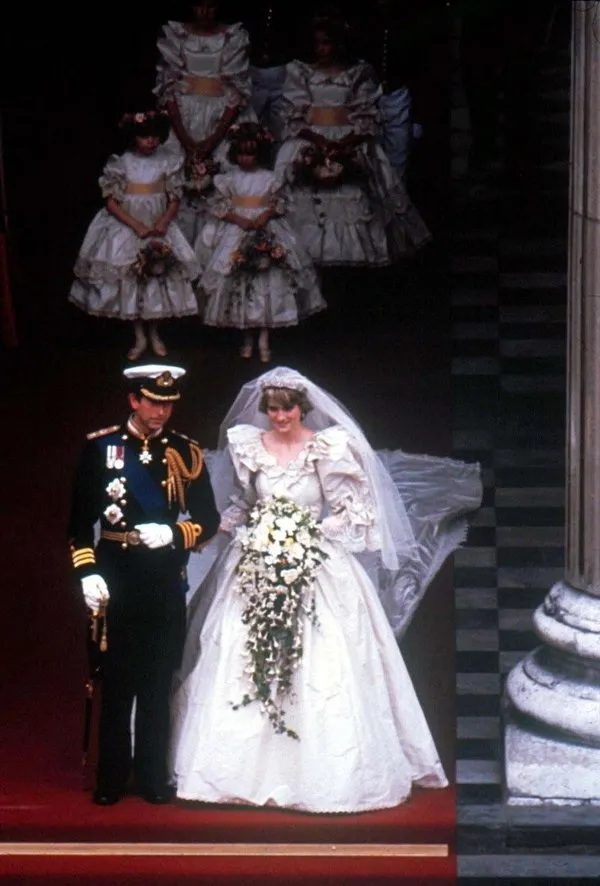 Lady Diana hakkında şoke eden iddia! Prens William ve Harry’i alıp gitmek istemiş...