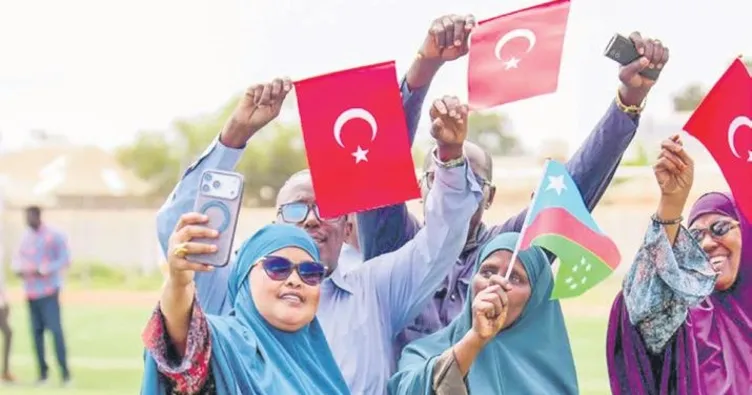 Somali’de Türkiye’ye teşekkür gösterisi