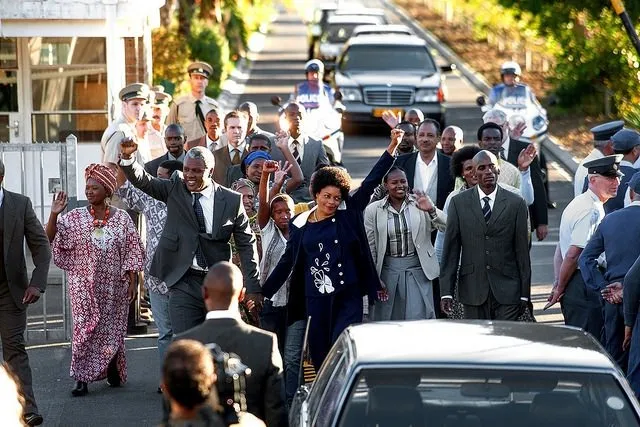 Mandela: Özgürlüğe Giden Uzun Yol filminden kareler