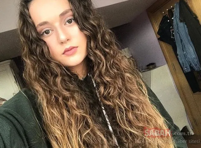 Yaprak Dökümü'nün Fikret'i Bennu Yıldırımlar'ın kızı Ada güzelliğiyle sosyal medyayı salladı! İşte Bennu Yıldırımlar'ın gözlerden uzak büyüyen kızı...