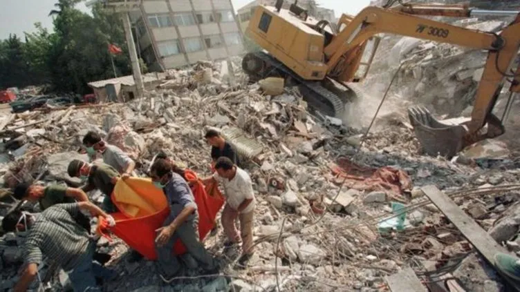 17 Ağustos 1999 depremi kaç şiddetindeydi? 17 Ağustos gölcük depremi kaç saniye sürdü, şiddeti kaçtı?
