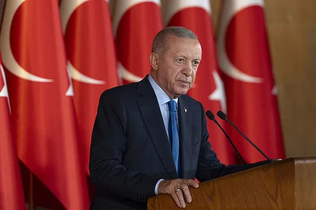 son-dakika-baskan-erdogandan-kabine-toplantisi-sonrasi-onemli-mesajlar-turkiyenin-istikbali-guvence-altindadir-1756141778581.jpeg SON DAKİKA: Başkan Erdoğan: Belediyeleri aile çiftliğine çeviren muhterisler için artık deniz bitmiştir
