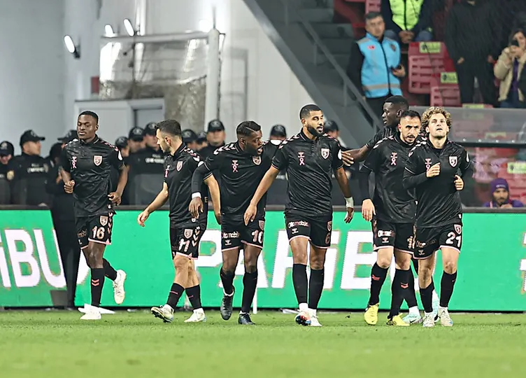 SON DAKİKA HABERİ: Ahmet Çakar’dan Mourinho’ya olay sözler! Sosyal medyada büyük tepki...