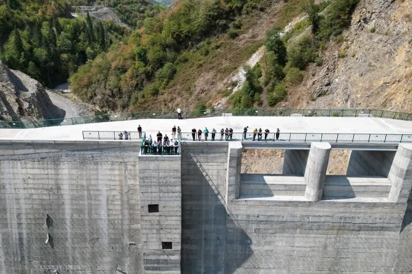 eldes-baraji-goleti-ve-sulama-tesisi-su-tutmaya-basladi-sel-korkusu-ortadan-kalkti-1724492225394.jpg