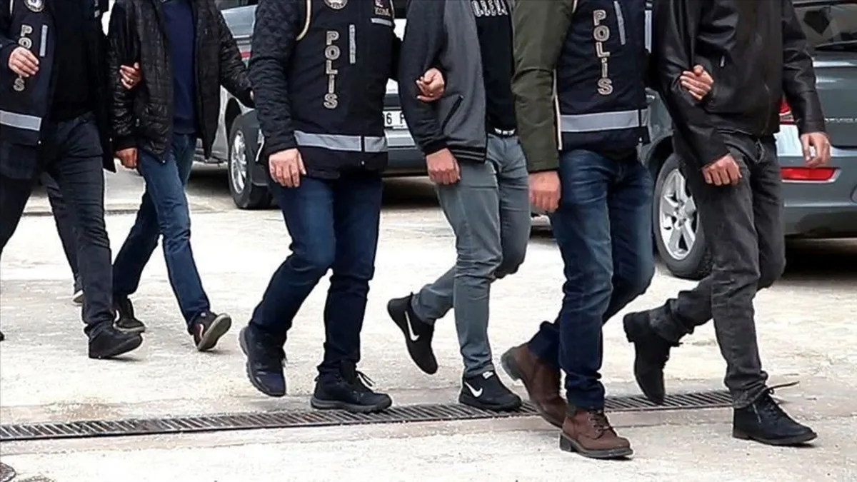 İstanbul merkezli 11 ilde terör operasyonu: 39 şüpheli gözaltına alındı haber görseli