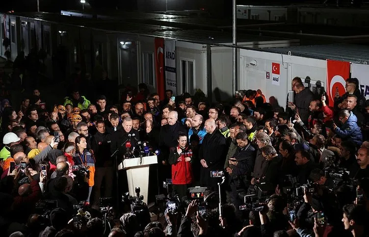 Başkan Erdoğan ve Bahçeli Kahramanmaraş'ta konteyner kenti ziyaret etti!