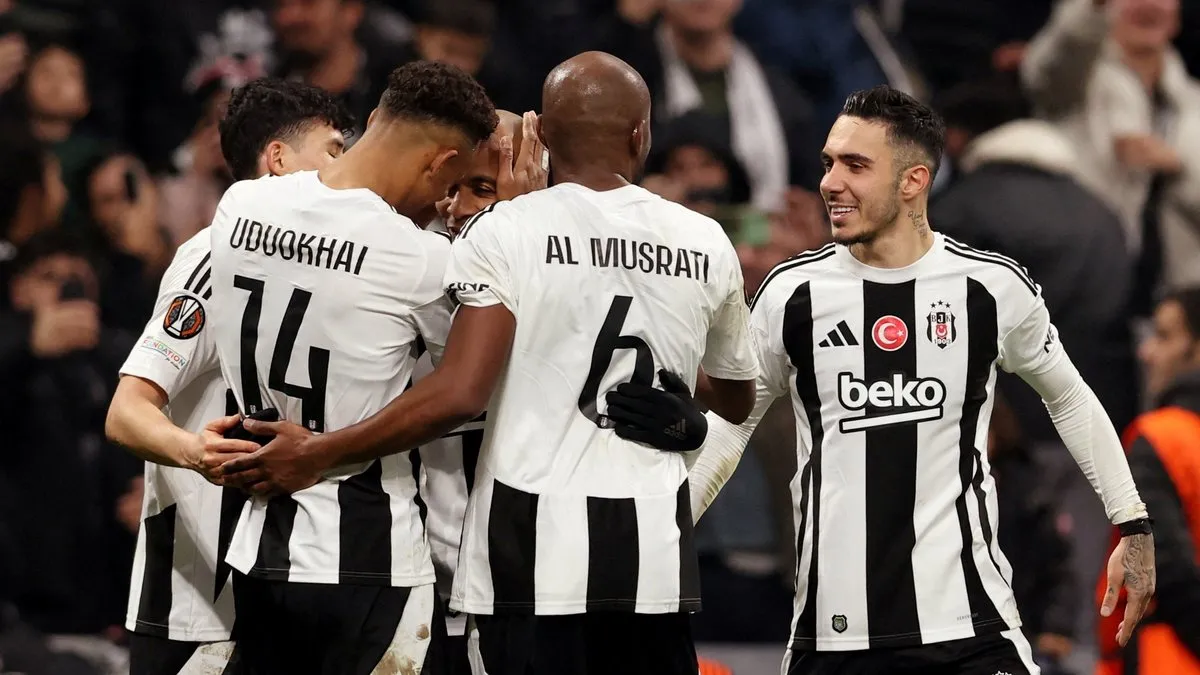 Beşiktaş, Twente'de play-off için sahada! Mücadelede ilk yarı oynanıyor...