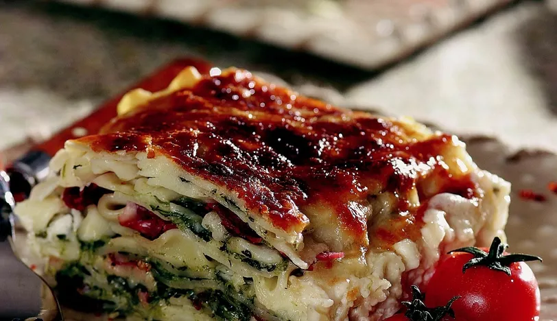 Ispanaklı Pastırmalı Lazanya (Toscana Usulü)