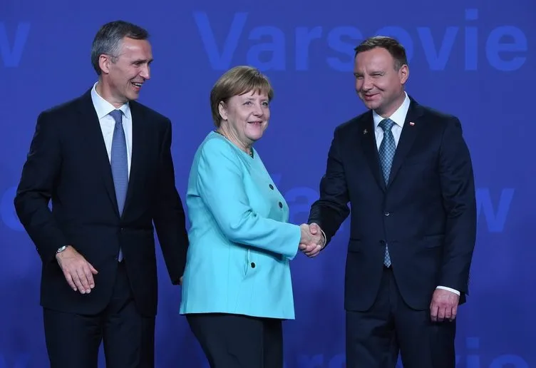 Varşova’da tarihi NATO zirvesi