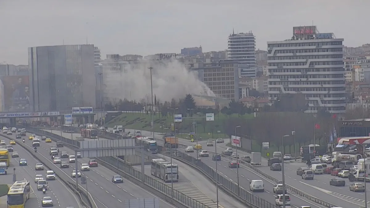 Merter Polisevinde yangın çıktı – Yaşam Haberleri Merter Polisevinde yangın çıktı – Yaşam Haberleri