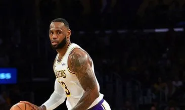 LeBron James, Los Angeles Lakers - Dallas Mavericks maçında tarihe geçti