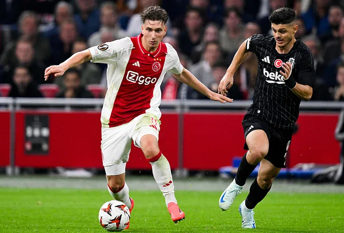 son-dakika-besiktas-zorlu-ajax-deplasmaninda-macta-ilk-gol-geldi-1727379310812.jpeg