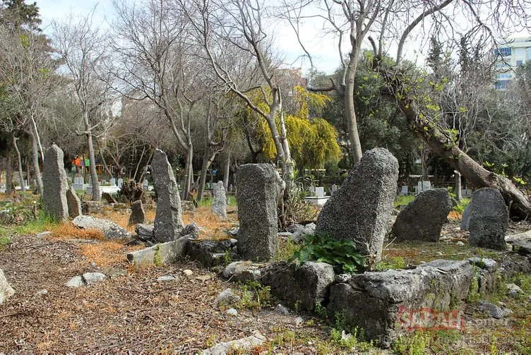 Alanya’daki sahipsiz taş mezarlar gizemi koruyor