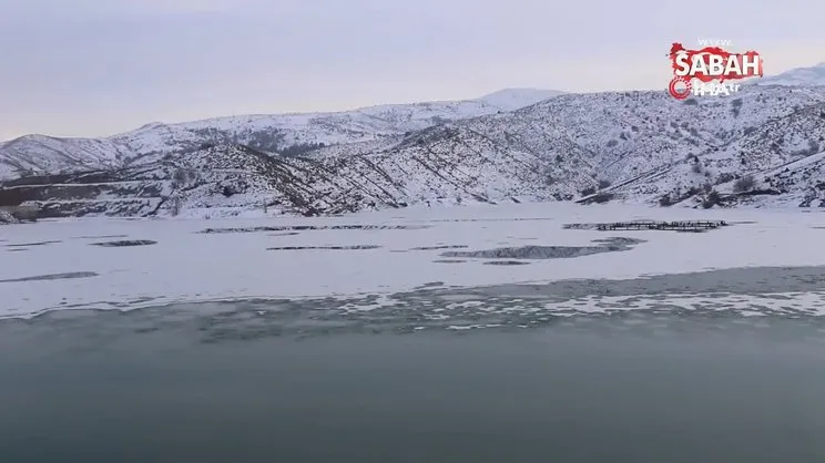 Erzincan'daki Göyne Sulama Barajı buzla kaplandı | Video