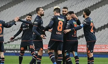 Medipol Başakşehir ligde üç maç sonra puan aldı