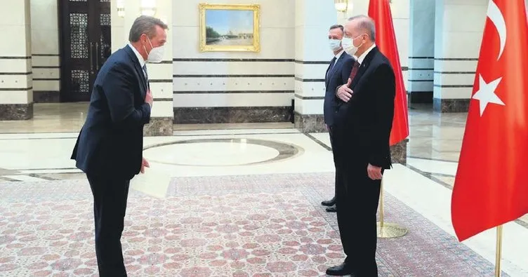 ABD ve İtalya büyükelçilerinden Erdoğan’a güven mektubu