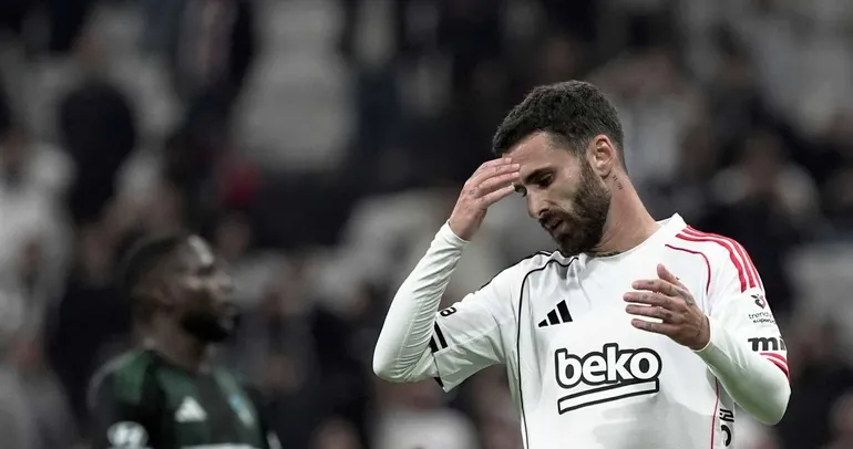 Beşiktaş’tan Rafa Silva’ya maaş resti!