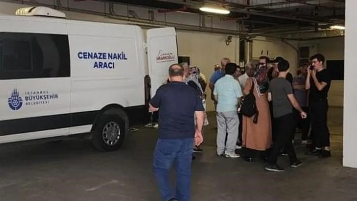 Sarıyer'de denizdeki gençleri kurtarmak isterken kendi boğuldu