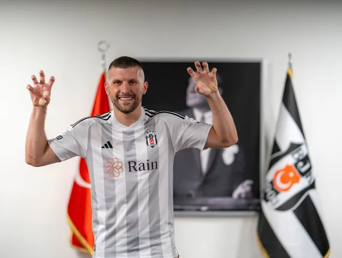 son-dakika-besiktas-ante-rebicin-maliyetini-acikladi-1690817208389.jpeg