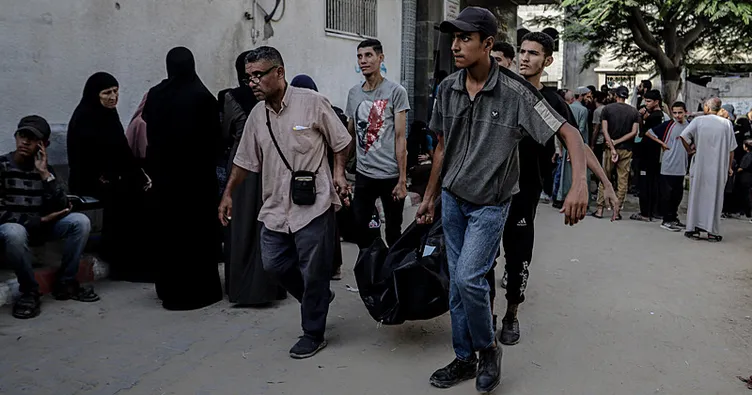 Gazze açlık ve bombardıman kıskacında: Son 24 saatte 60 ölü