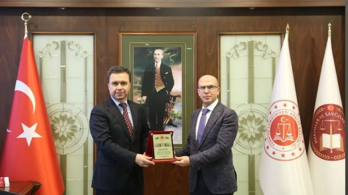 Başsavcıvekili Güven, yeni görev yeri İstanbul’a uğurlandı Başsavcıvekili Güven, yeni görev yeri İstanbul’a uğurlandı