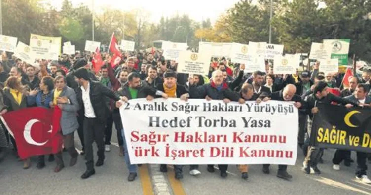 İşitme engelliler ‘torba yasa’ istedi