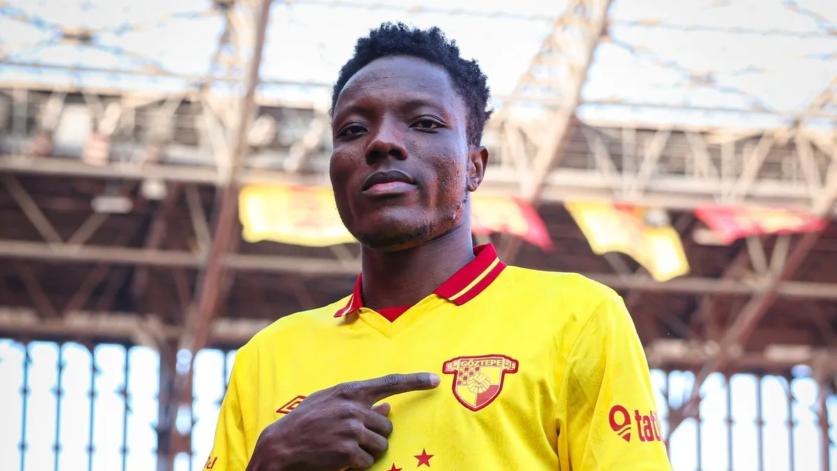 Göztepe'ye Ganalı orta saha