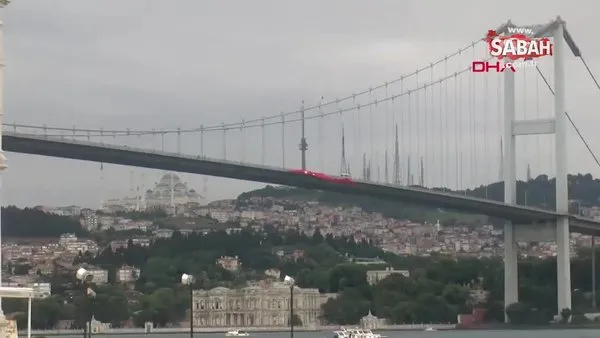 15 Temmuz Şehitler Köprüsü'ne dev Türk bayrakları asıldı | Video
