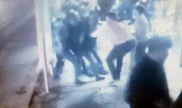 Metrobüs durağında güvenlik görevlisine bıçaklı saldırı #istanbul