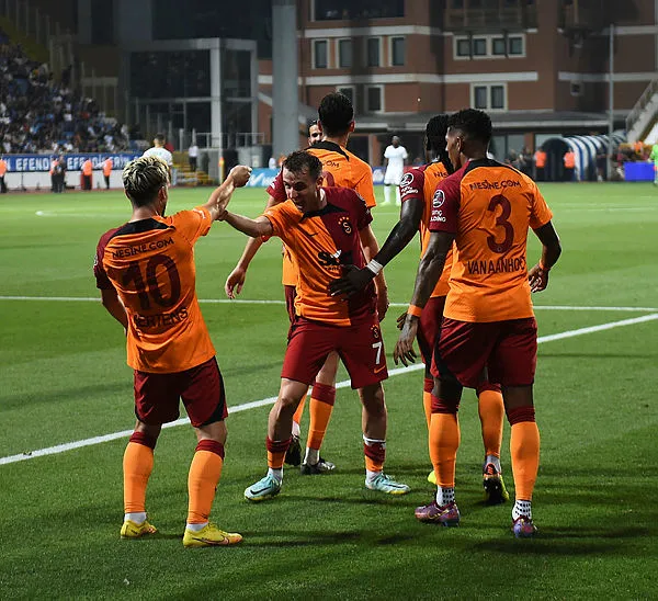 Son dakika Galatasaray transfer haberleri: Galatasaray'da dev transfer operasyonu! 5 isim yolcu, 3 yıldız geliyor...